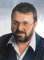 Höll Ernst
